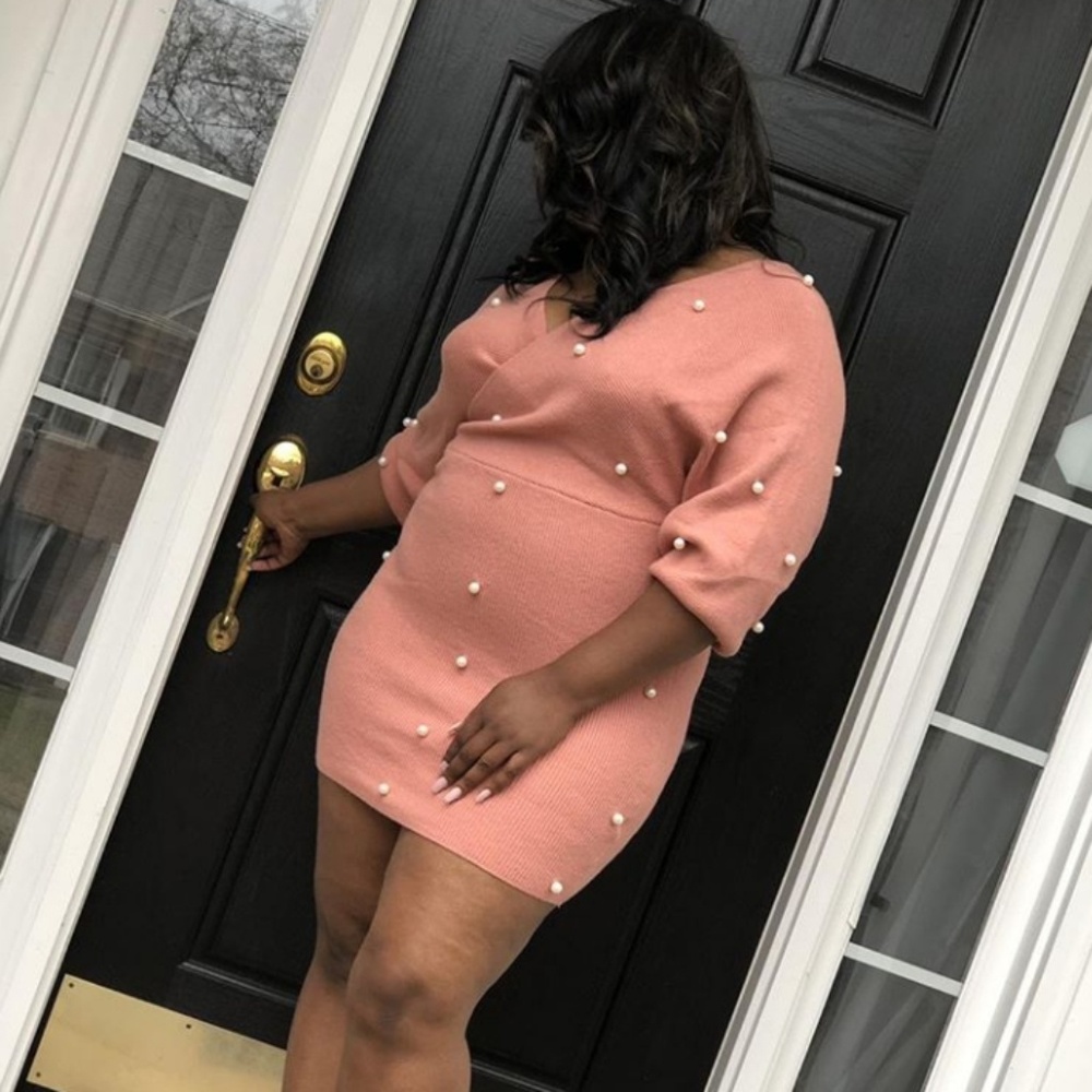 Passion Pearls Dress; sweater belt included
